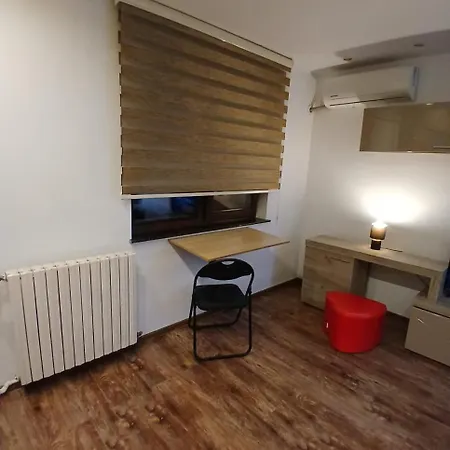 شقة Garsoniera Kiri