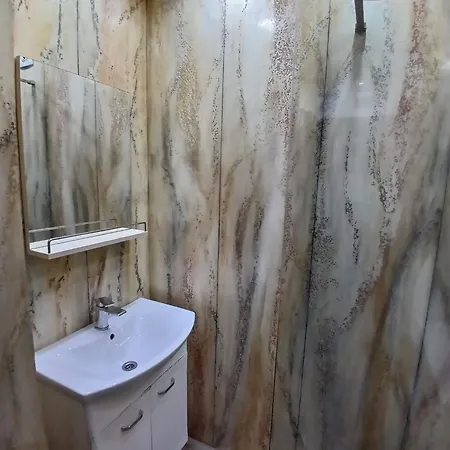 شقة Garsoniera Kiri *